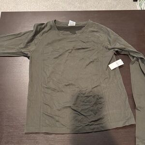 Old Navy Women’s Olive Long Sleeve Shirt